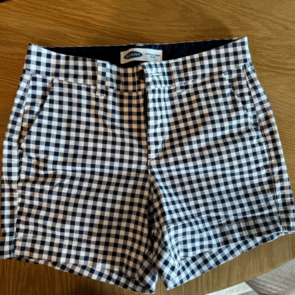 Women’s navy & white shorts